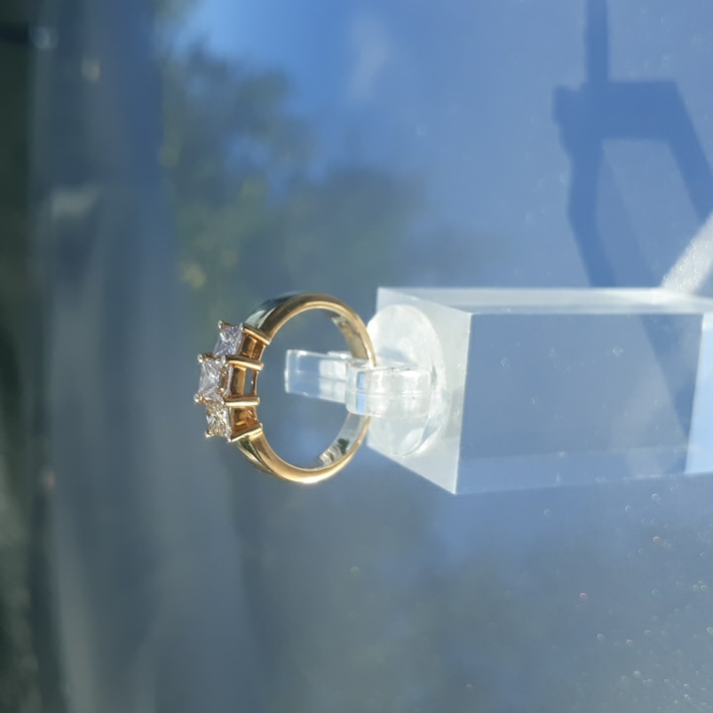 14kt yellow gold .5ctw diamond engagement ring